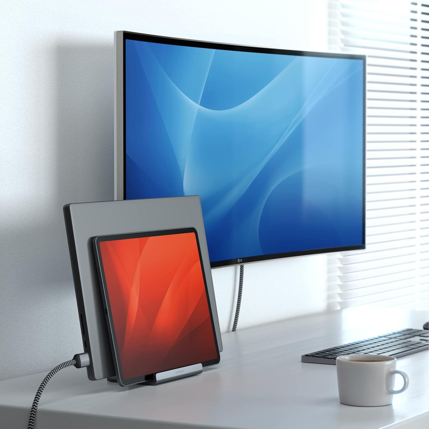 SATECHI Tablet Computer Docks & Stands ST-ADVSM